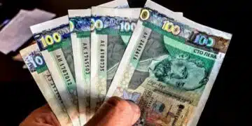 Промените в пенсиите и осигуровките за 2024 година минаха на второ четене - ето с колко вдигат пенсиите и осигуровките 1