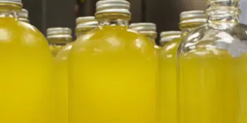 Тази жълта вода се пие за подкрепа на черния дроб, щитовидната жлеза и мозъка 7