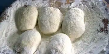 Бързи и нежни давени питки, които ще се изядат преди да е готова вечерята 1