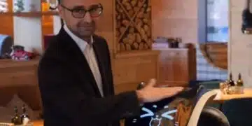 Управител на ресторант у нас, който си има робот –сервитьорка е категоричен, че в близко бъдеще ще замени човека 3