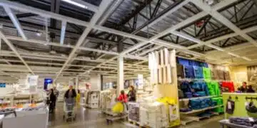 Икеа излезнаха с предупреждение за клиентите, които очакват доставки от тях – може и да не ги получат 3