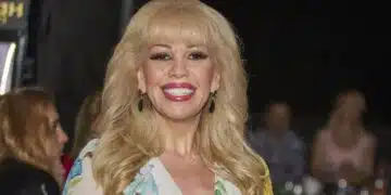 Поп-фолк изпълнителката Луна категорично отрече слуховете, че е била женена за богат турчин 6