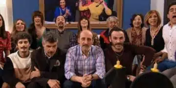 Дъщерята на култов актьор от „Новите съседи“ просълзи феновете с думите, които изрече 10