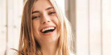 Ето как да спестим пари от избелване на зъби и да го направим безопасно в домашни условия 3