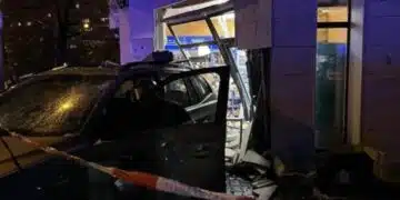 Шофьор, който паркира колата си в магазин в София, приет в болнично заведение в прединфарктно състояние ВИДЕО 9