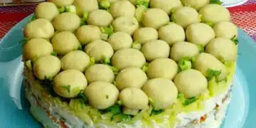 Всички домакини ще Ви завидят: вкусна и лесна салата „Гъбена ливада“ 1