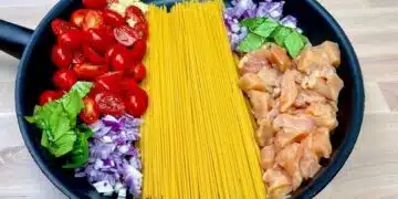 Нов вариант за готвене на паста, става бързо и безумно вкусно - просто сложете всичко в тигана (Рецепта) 5