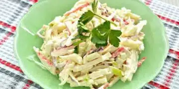 Лека и вкусна салата „Гранде“ от няколко продукта 4