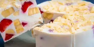 Приятелите ти ще идват редовно на гости: вкусен и здравословен сладкиш с извара и плодове 7