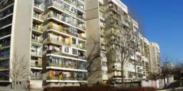 Предколедно чудо: 4 годишно детенце оцеля, след като падна от 4 етаж на жилищна сграда! 2