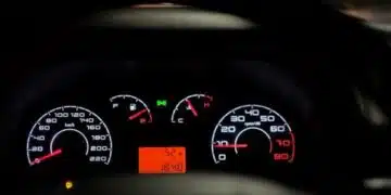 75 годишен шофира опасно в Гърция глобиха го с 12 000 евро и го арестуваха, у нас кога такива мерки?! 2