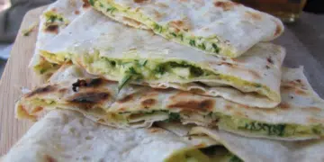 Рецепта за мързеливи готвачи: Пригответе лежерно и много вкусно хачапури от лаваш 3