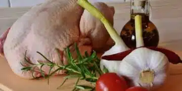 Пилешкият бульон на чичо Данчо - богат на вкус за перфектна супа! 5