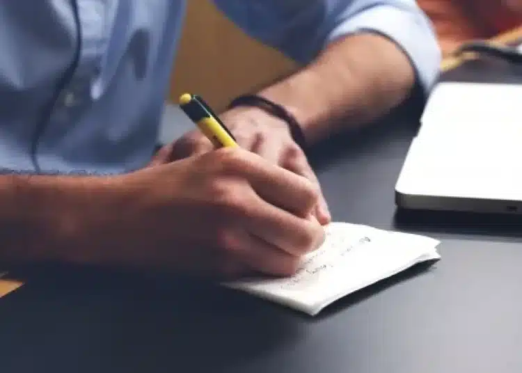 Държавата търси 34 служители с 40 дни годишен отпуск и заплати от 1400 лева нагоре 1 Държавата търси 34 служители с 40 дни годишен отпуск и заплати от 1400 лева нагоре 1