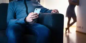 Не мога да повярвам! Приятелка заглежда съпруга ми! Какво да правя!? 9