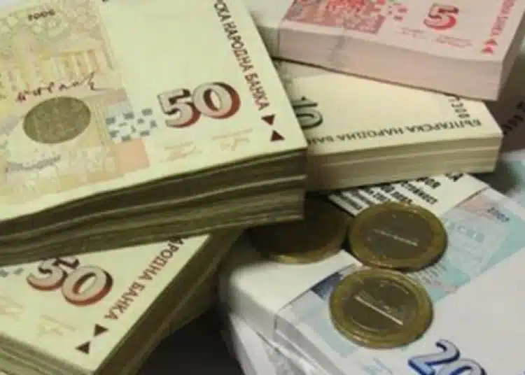Ето какво трябва да направите, за да получите обезщетение от 6 заплати при пенсиониране 1