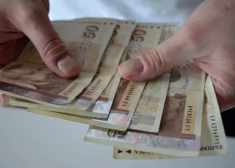 Това са българите, за които не важи таванът на пенсията, взимат над 4300 лева 1