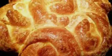 Мек като памук и адски вкусен бърз тутманик със златна коричка - любимата закуска у дома 3
