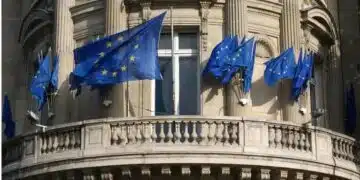 ЕС вече работи по използването на замразените руски пари 13