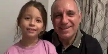 Христо Стоичков и внучката му Миа трогнаха всички с поздрава, който отправиха ВИДЕО 9
