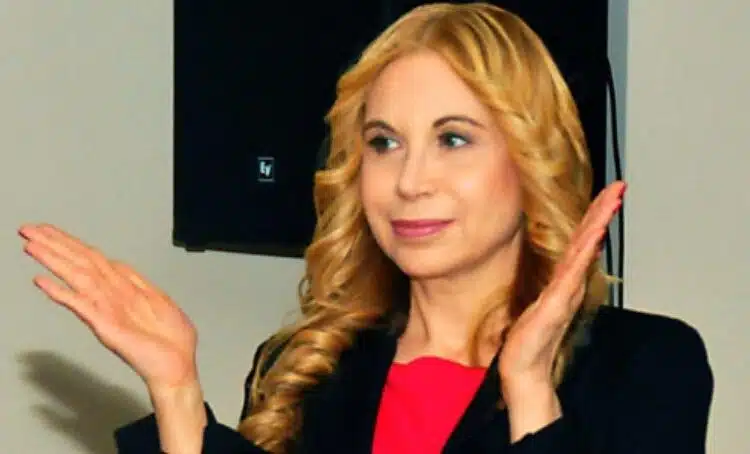 Гадателката на Берлускони направи предсказание: Ценни находки ще бъдат открити в България, жена ще стане премиер! 1