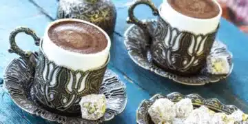 Ободряващо и ароматно: лесна и бърза рецепта за кафе в джезве 1