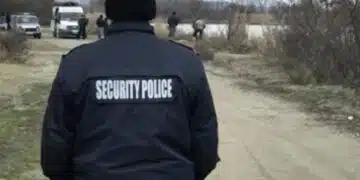 Мъж на бутилка водка във Варненско бе намерен окован във верига в горящия си автомобил 11