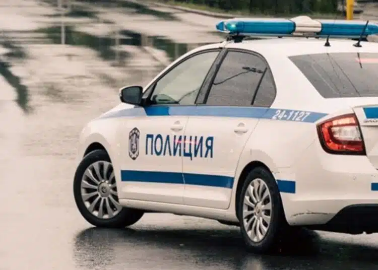 Първият огромен удар на крадци за 2024 година: Откраднаха 200 хиляди лева от фирмена сграда 1 Първият огромен удар на крадци за 2024 година: Откраднаха 200 хиляди лева от фирмена сграда 1