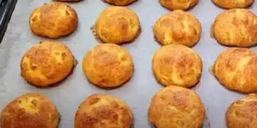 Дните ще бъдат по-вкусни: ябълкови сладки със сирене (Рецепта) 7
