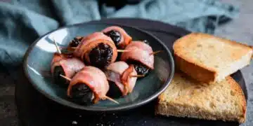 Нещо ново: хапки „Разкош“ от бекон и сини сливи 4
