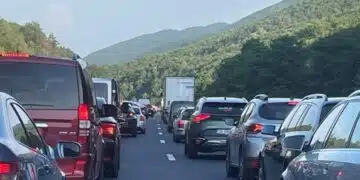 От днес плащаме по-високи пътни такси при пътуване в съседна Гърция! 13