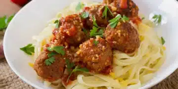 Вкусни и сочни, чак ти пукат ушите! Шведските кюфтенца, които превзеха света 10