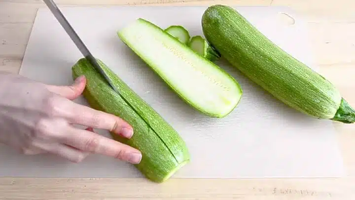 Едновременно топло ястие и лека закуска: Много вкусен хляб от месо 2