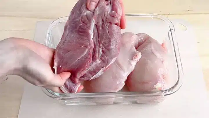Едновременно топло ястие и лека закуска: Много вкусен хляб от месо 1