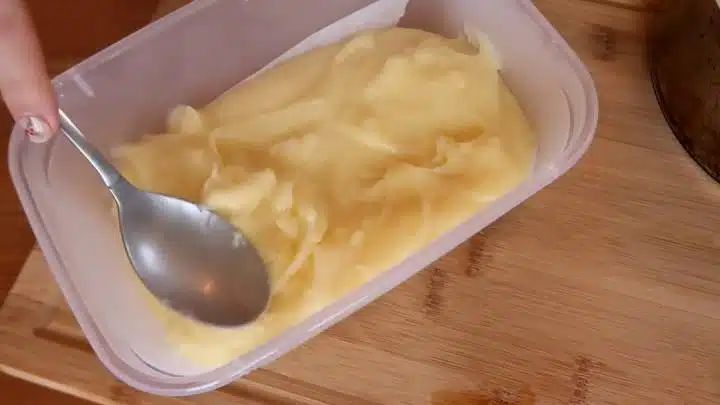 Имате ли 1 портокал и мляко? Направете вкусен десерт без брашно 4