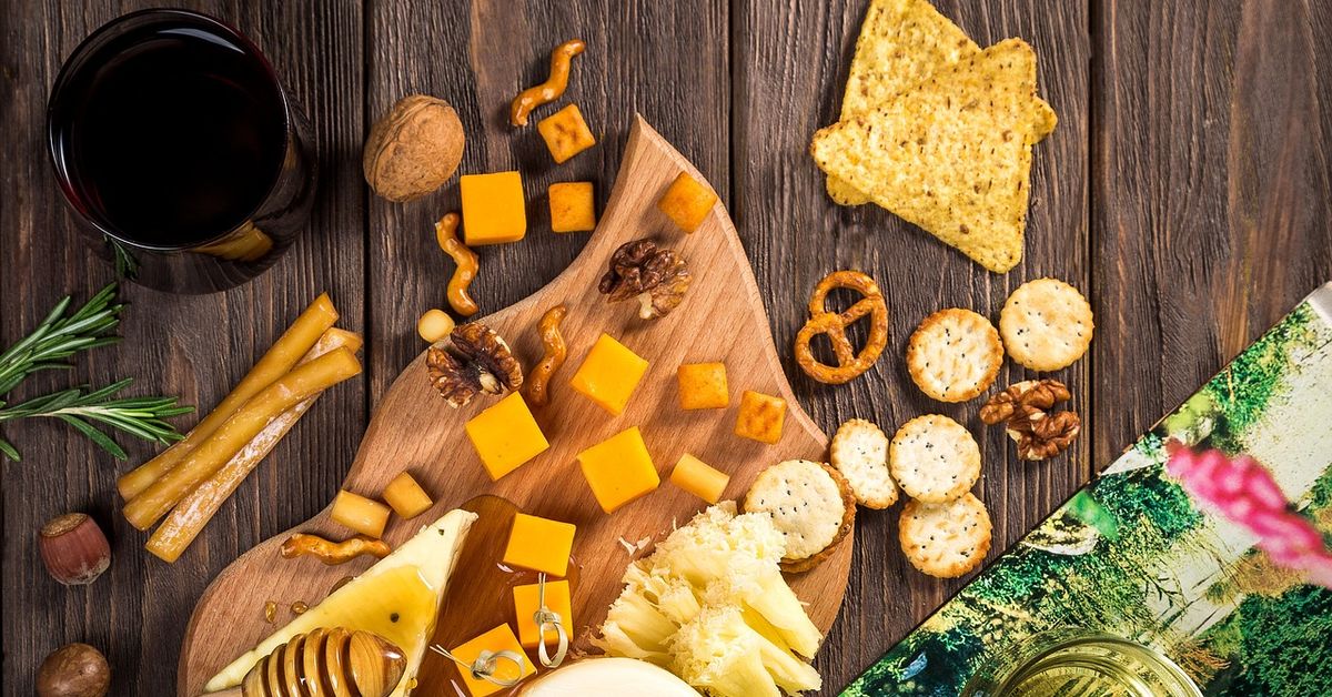 Как да изпържите сирене в тиган: проста, но невероятно вкусна рецепта сирене