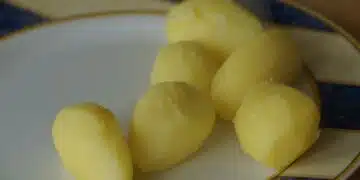 варени картофи