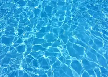 синя вода