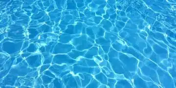 синя вода