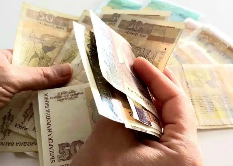Ето колко трябва да ви плащат, ако дежурите или сте на разположение за работа! 1