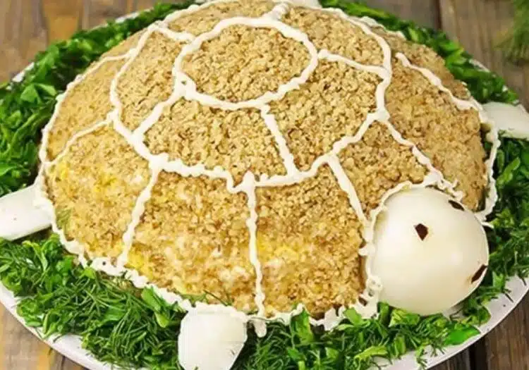 Салата „Бродеща костенурка“ – оригинална и много вкусна, ще изумиш всички! 1