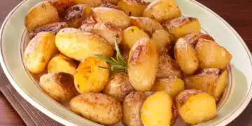 Картофи на фурна със сос от вкусни подправки (Рецепта) 7