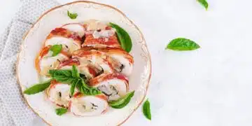 Преписах си тази рецепта от тефтера на мама – пилешки рулца с доматки и вкусна моцарела 5