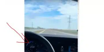 Поредна жена се похвали в Интернет, че шофира с 209 километра в час, нейното име е Дебора! ВИДЕО 5