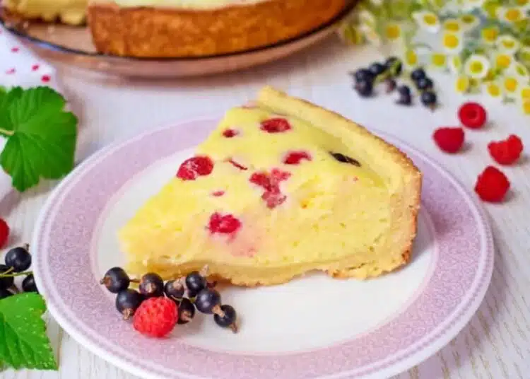 Нежна и вкусна торта „Горски плод“, перфектна за всеки гост 1 Нежна и вкусна торта „Горски плод“, перфектна за всеки гост 1