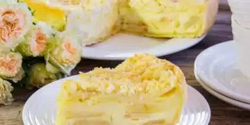 Неземно вкусен десерт „Жълта роза“ с уникален крем 3
