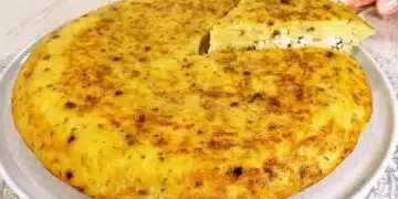 Всяка хапка е блaженство: картофена пита със сирене (Рецепта) 6