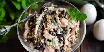 Слагам малко сини сливи при филето и приготвям уникално вкусна салата (Рецепта) 10