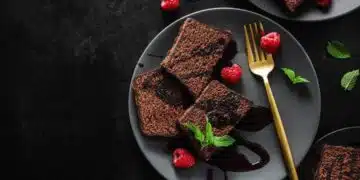 По-вкусна от сладкарницата: шоколадова торта „Бижу“ идеална за всеки повод 11