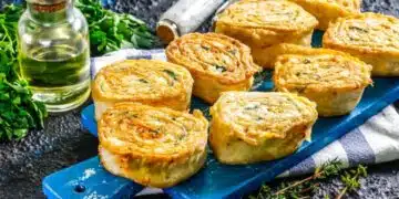 Вкусни рулца с хрупкава коричка (Рецепта) 11